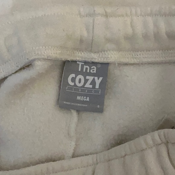 Tna sweatpants cream color - Picture 3 of 3